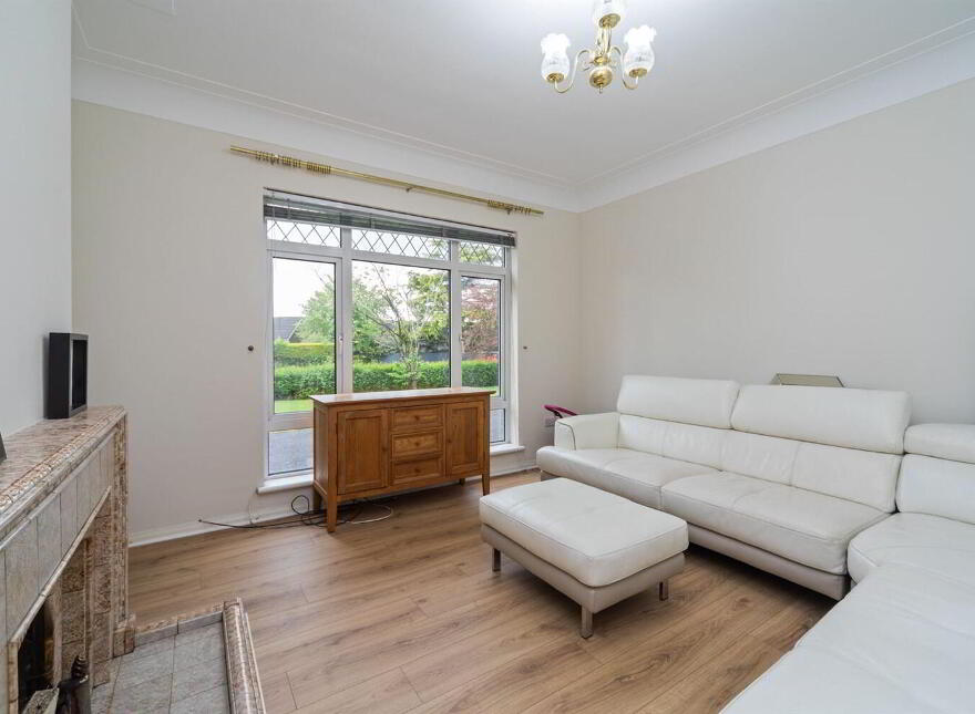 142 Upper Malone Road, Belfast, BT9 5PE