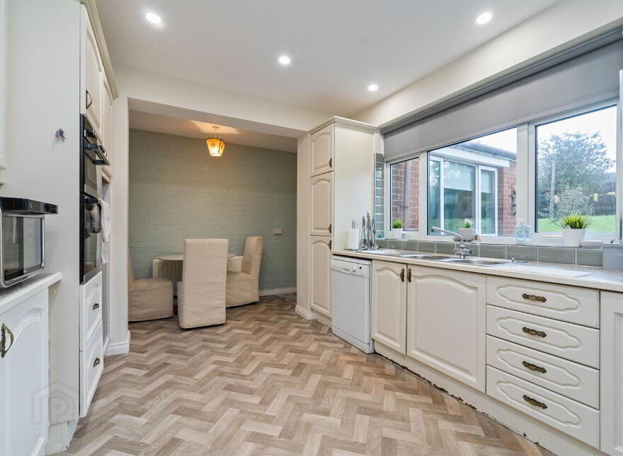 142 Upper Malone Road, Belfast, BT9 5PE