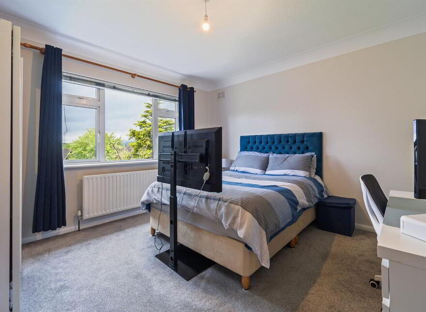 142 Upper Malone Road, Belfast, BT9 5PE