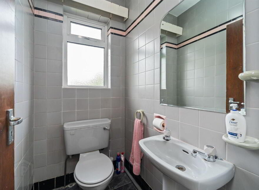 142 Upper Malone Road, Belfast, BT9 5PE