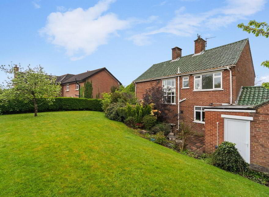 142 Upper Malone Road, Belfast, BT9 5PE