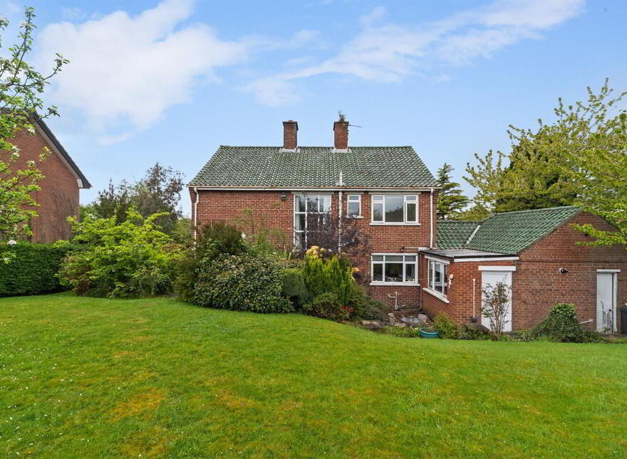 142 Upper Malone Road, Belfast, BT9 5PE