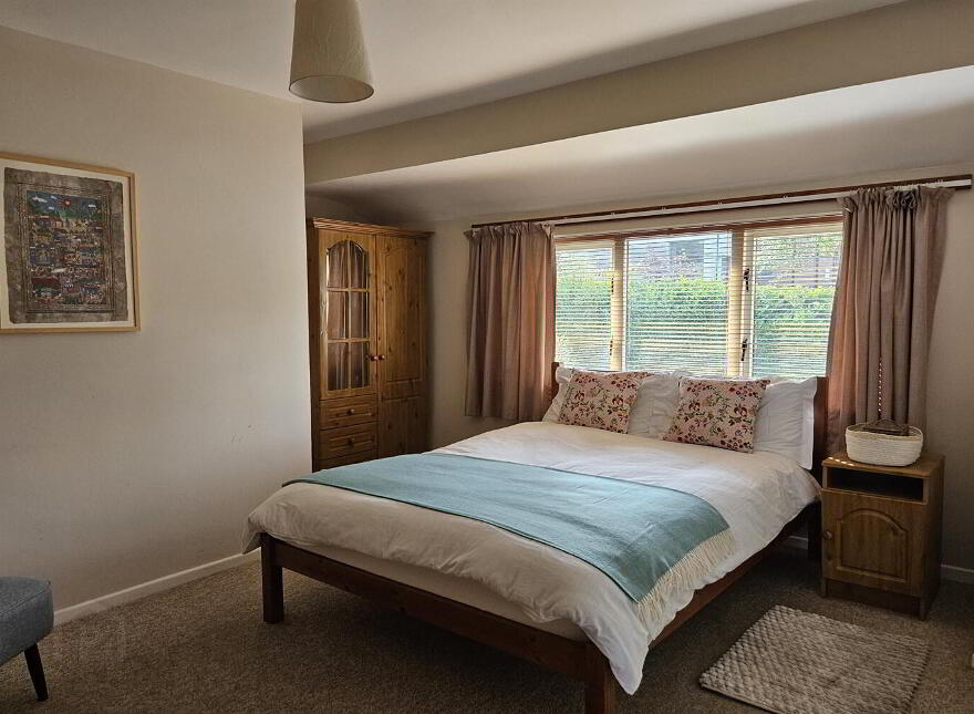 77 Upper Malone Road, Belfast, BT9 6PW