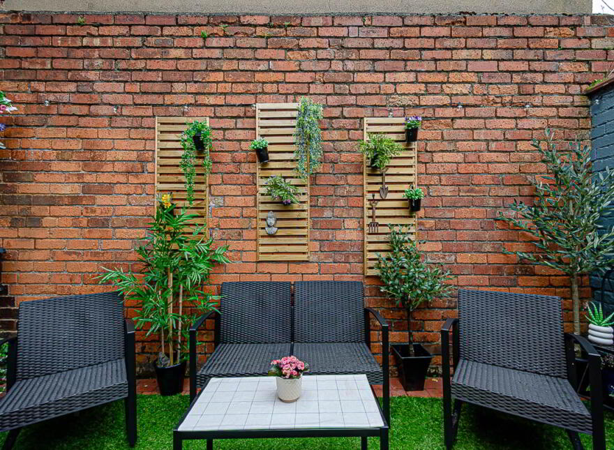81 Tildarg Street, Woodstock, Belfast, BT6 8NJ