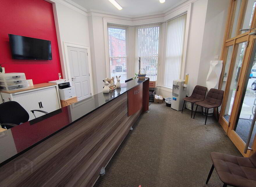 54 Elmwood Avenue, Belfast, BT9 6AZ