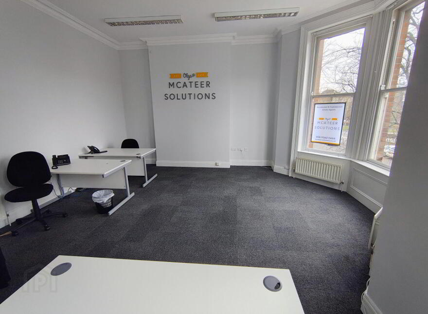 54 Elmwood Avenue, Belfast, BT9 6AZ