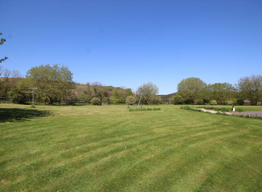 Barleyfield, Kilbrittain, P72FD42