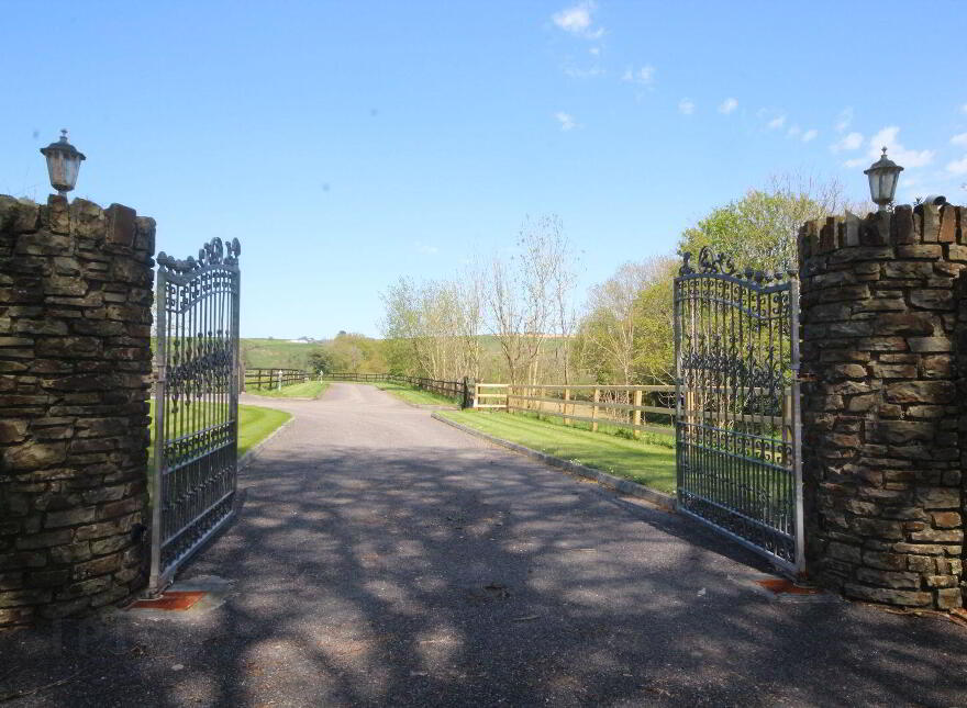 Barleyfield, Kilbrittain, P72FD42