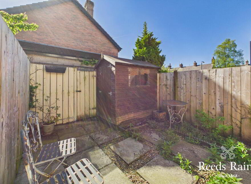 83 Edenderry Village, Belfast, BT8 8LQ
