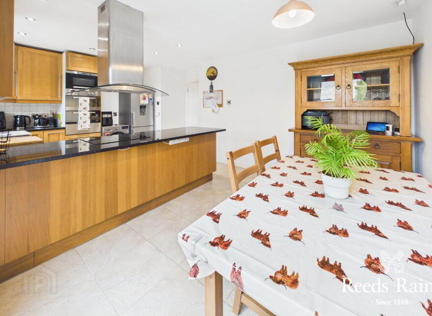 32 The Moatlands, Ballyhalbert, Newtownards, BT22 1TH