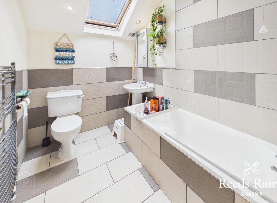32 The Moatlands, Ballyhalbert, Newtownards, BT22 1TH