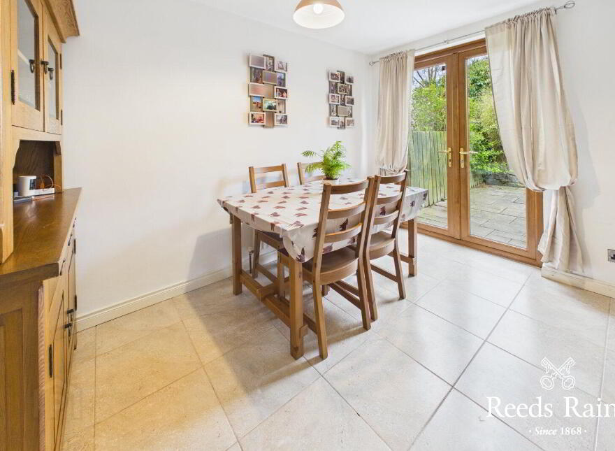 32 The Moatlands, Ballyhalbert, Newtownards, BT22 1TH