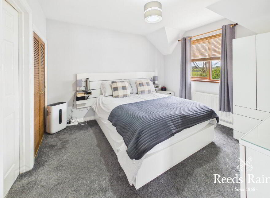 32 The Moatlands, Ballyhalbert, Newtownards, BT22 1TH