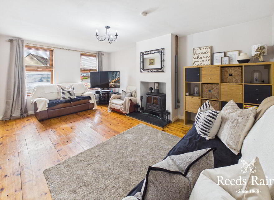 32 The Moatlands, Ballyhalbert, Newtownards, BT22 1TH