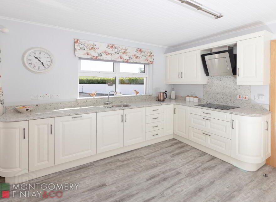 33 Moorfield Road, Omagh, Trillick, BT78 3TT