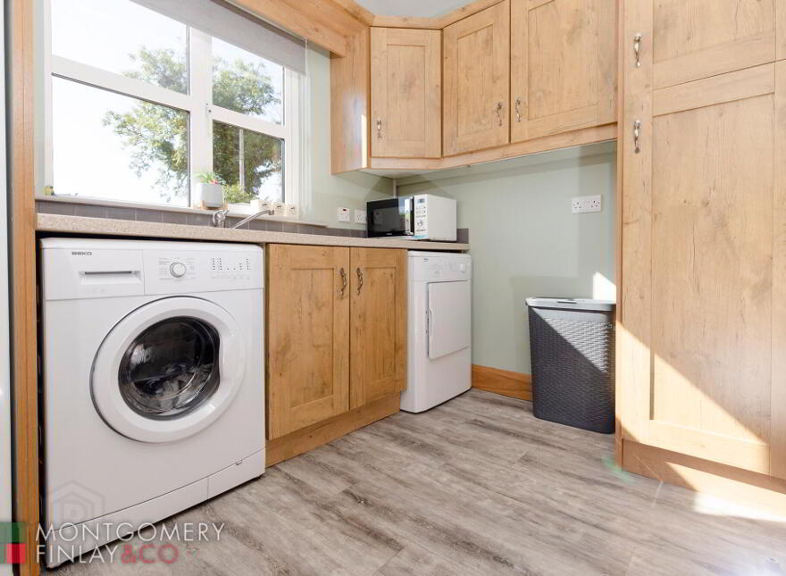 33 Moorfield Road, Omagh, Trillick, BT78 3TT
