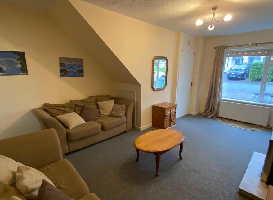 34 Westlawn, Wilton, T12YHK0
