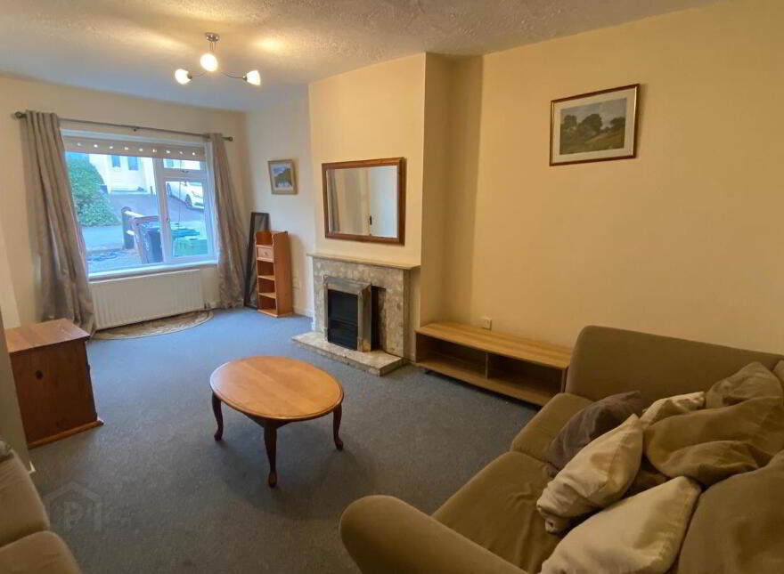 34 Westlawn, Wilton, T12YHK0