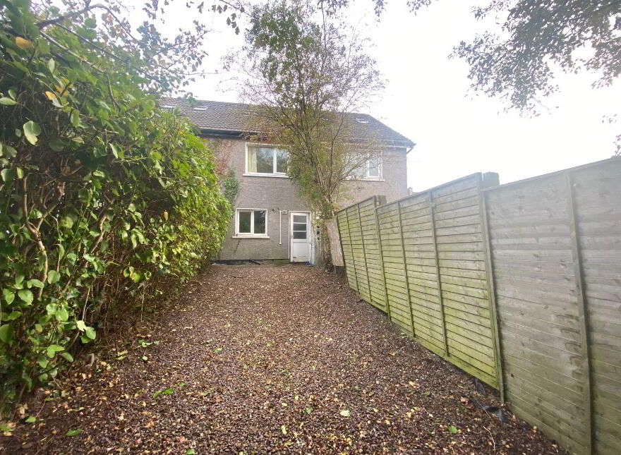 34 Westlawn, Wilton, T12YHK0