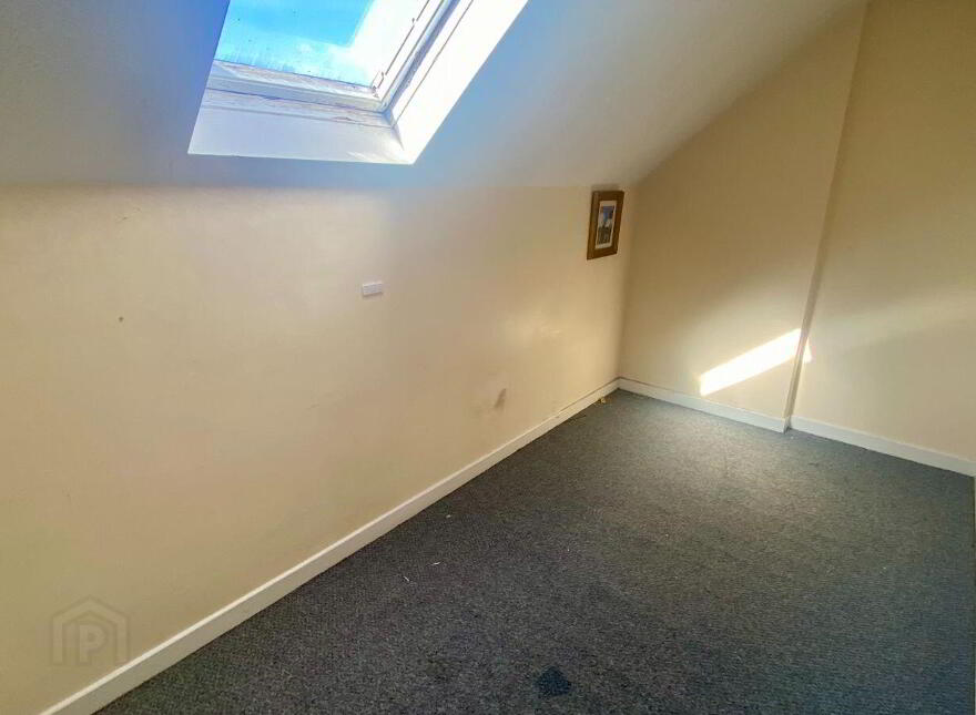 34 Westlawn, Wilton, T12YHK0