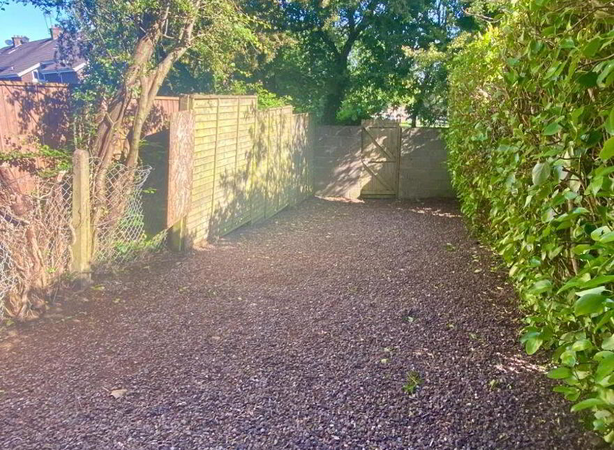 34 Westlawn, Wilton, T12YHK0