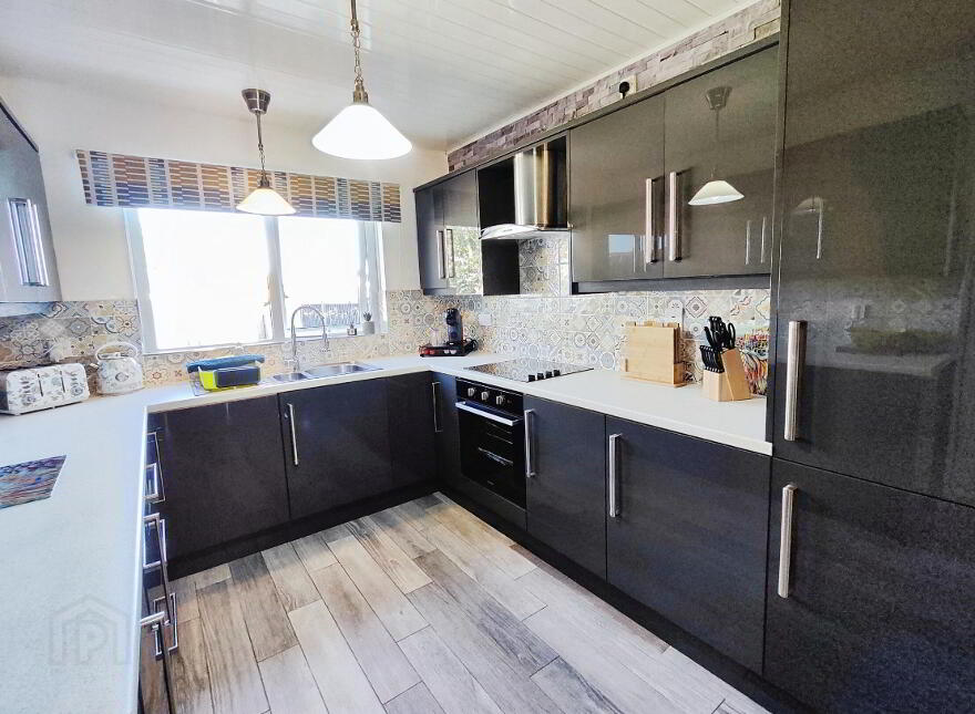 16 Loguestown Park, Coleraine, BT52 2HR