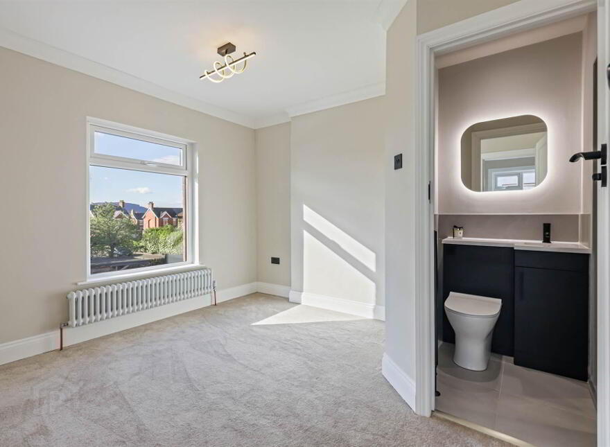 33 Blenheim Drive, Belfast, BT6 9GD