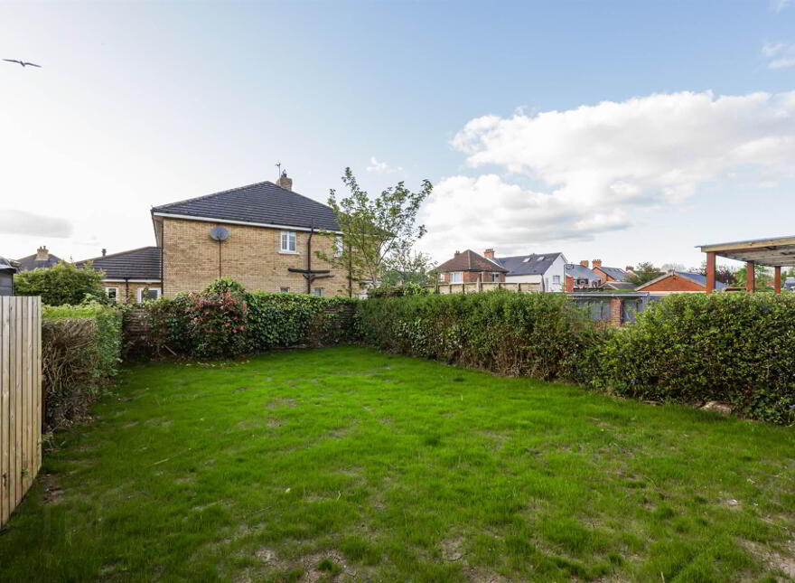 33 Blenheim Drive, Belfast, BT6 9GD