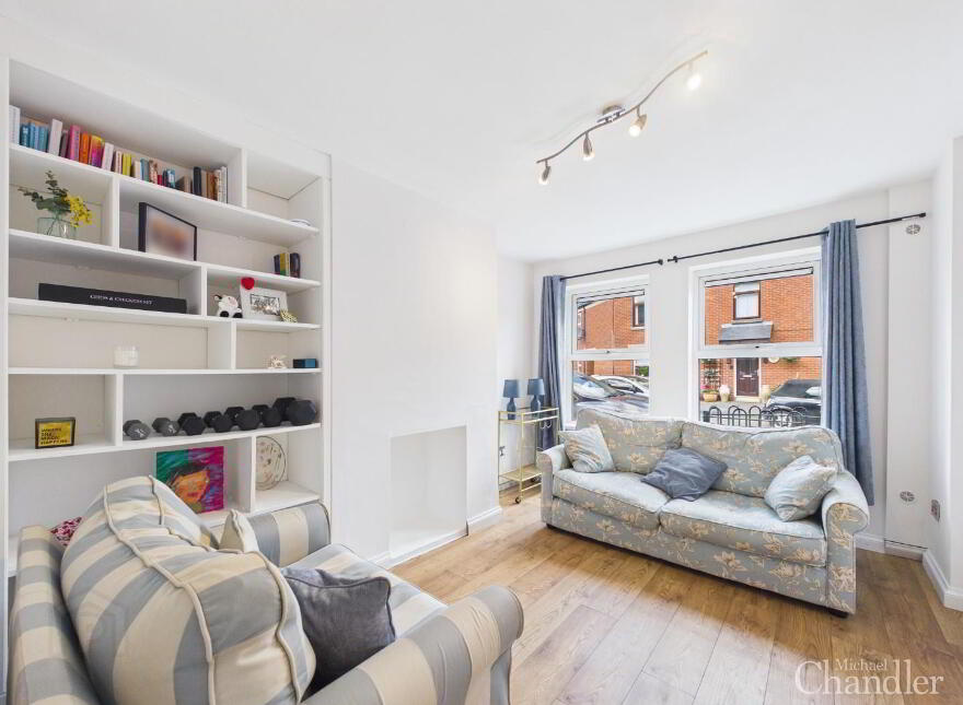 13 Parkmore Street, Belfast, BT7 2GT