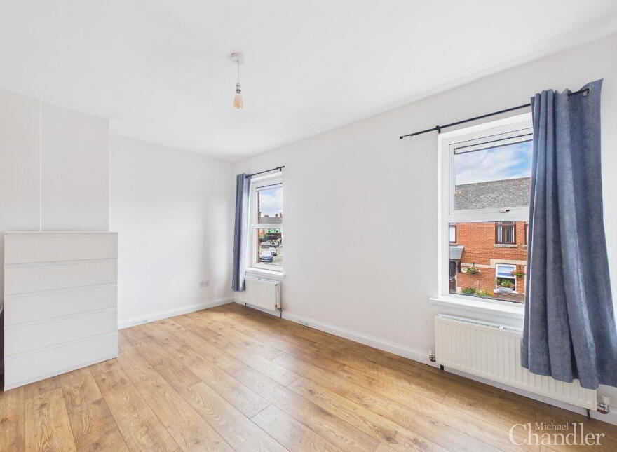13 Parkmore Street, Belfast, BT7 2GT