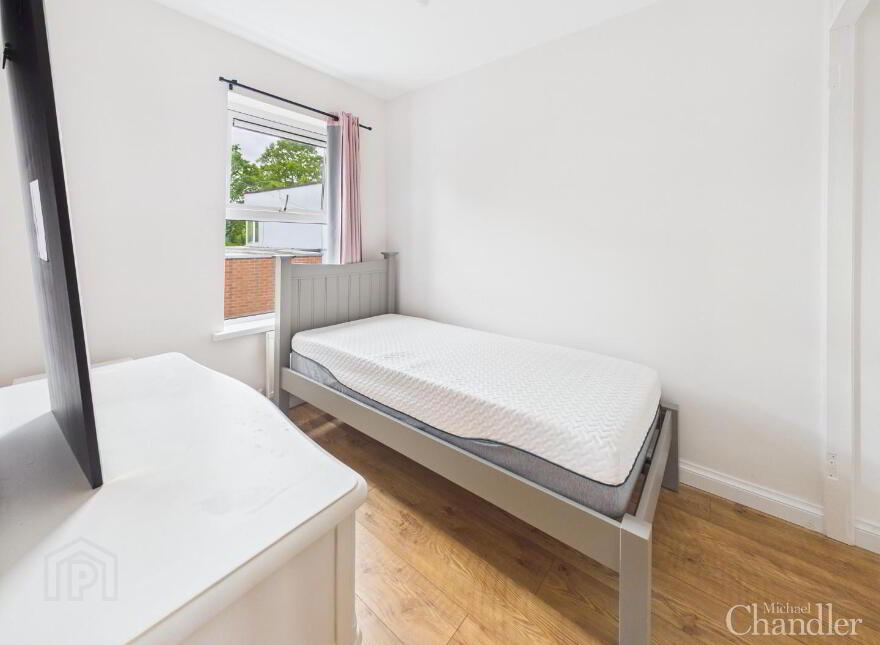 13 Parkmore Street, Belfast, BT7 2GT