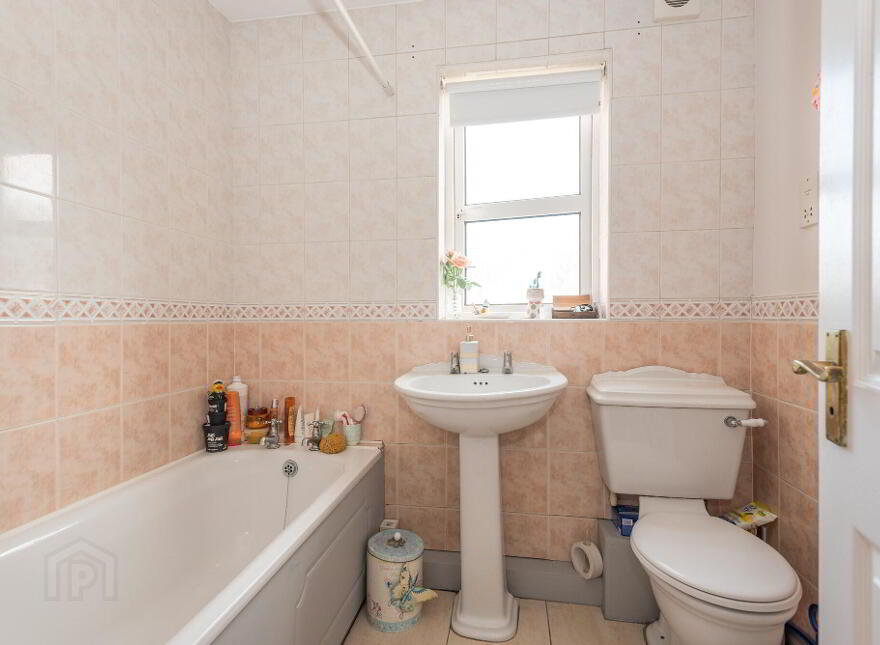 16 Ardenlee Place, Belfast, BT6 8QS