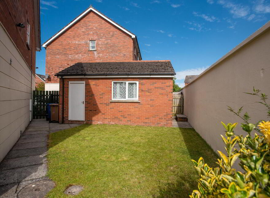 16 Ardenlee Place, Belfast, BT6 8QS
