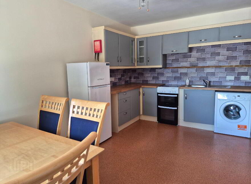 44b Drummond Etra, Carrickmacross, A81NY71