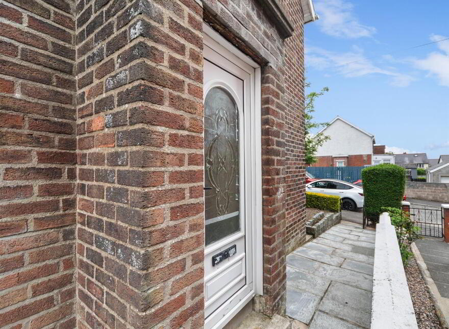 50 Prestwick Park, Belfast, BT14 6PJ