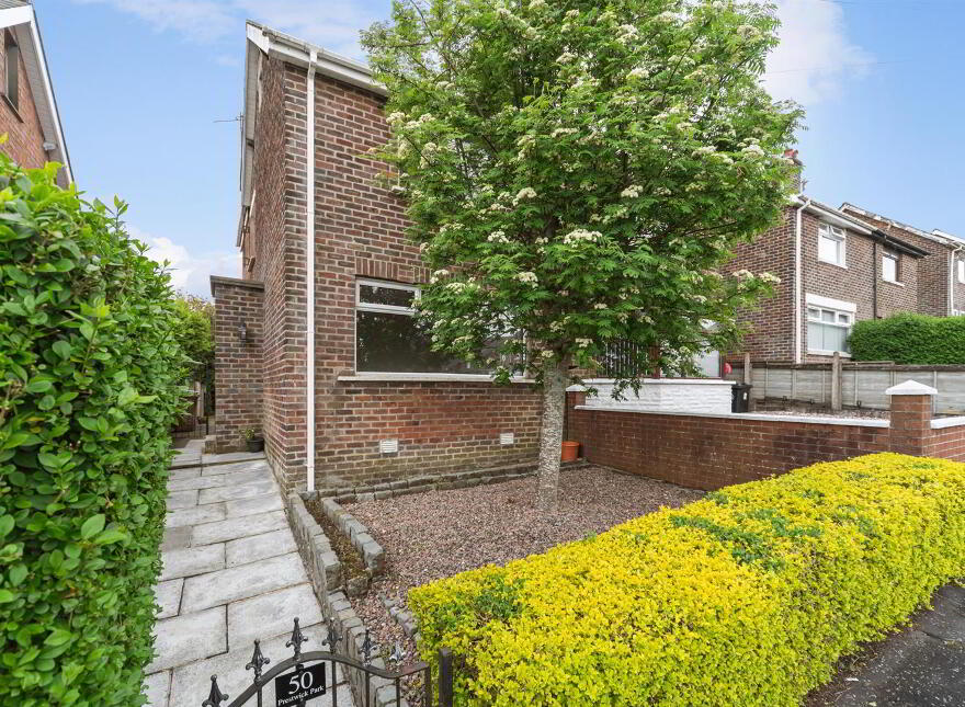 50 Prestwick Park, Belfast, BT14 6PJ