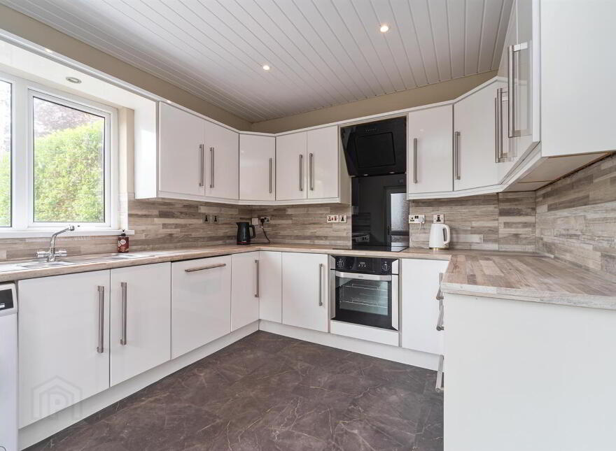 50 Prestwick Park, Belfast, BT14 6PJ