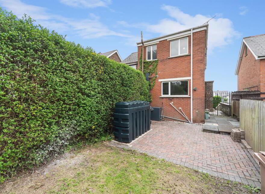 50 Prestwick Park, Belfast, BT14 6PJ