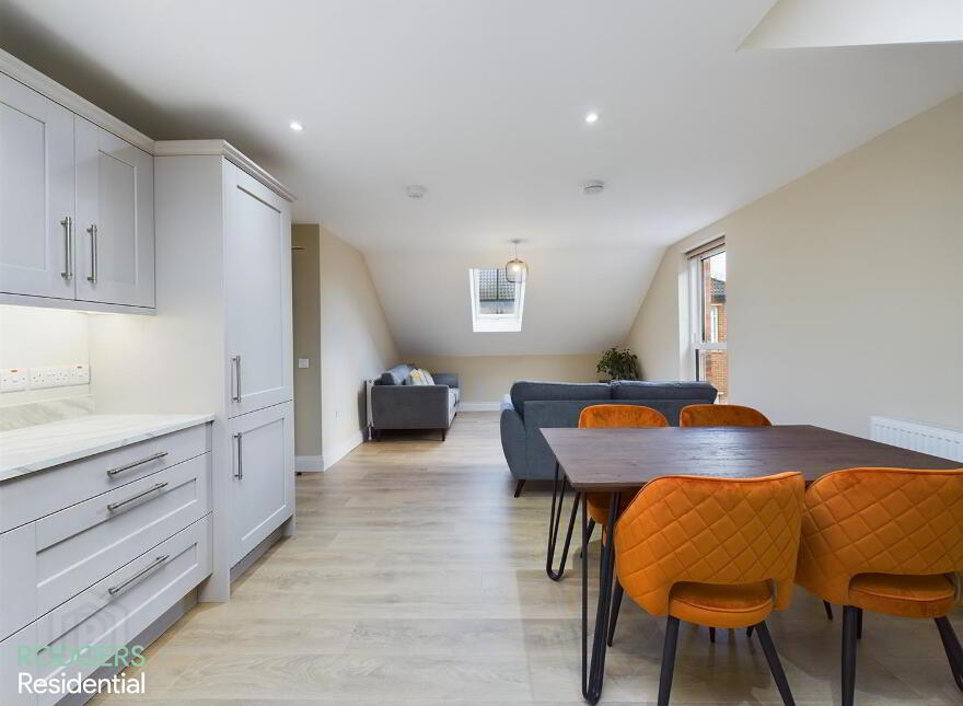 Apt 3, 14A Windsor Avenue, Belfast, BT9 6EE