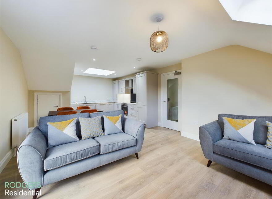 Apt 3, 14A Windsor Avenue, Belfast, BT9 6EE