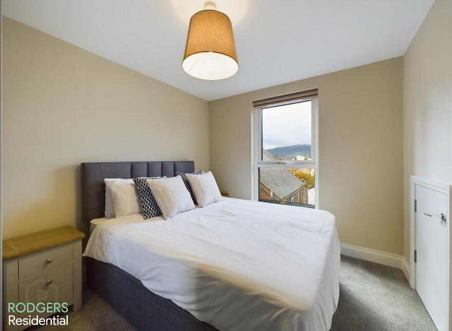 Apt 3, 14A Windsor Avenue, Belfast, BT9 6EE