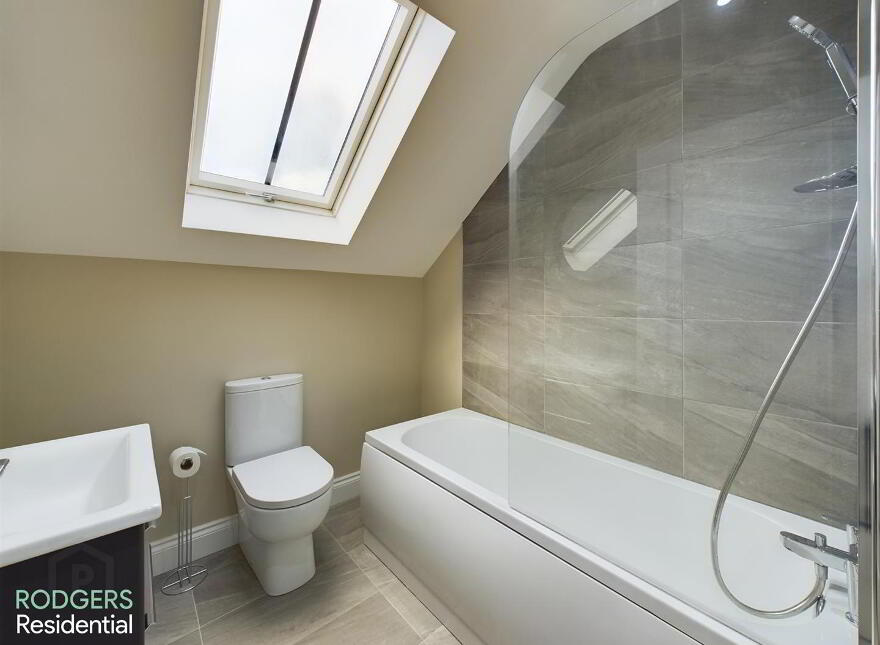 Apt 3, 14A Windsor Avenue, Belfast, BT9 6EE