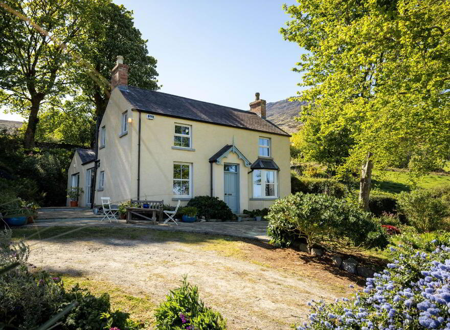 `barview`, Mountain Park, Carlingford, A91H985