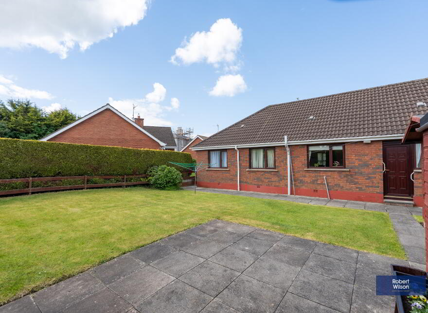 32 Danesfort, Moira, BT67 0SG
