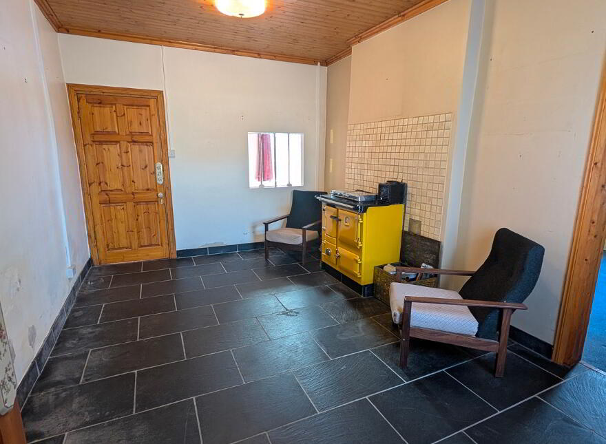 Carrowmore, Ballyconnell, H14RT99