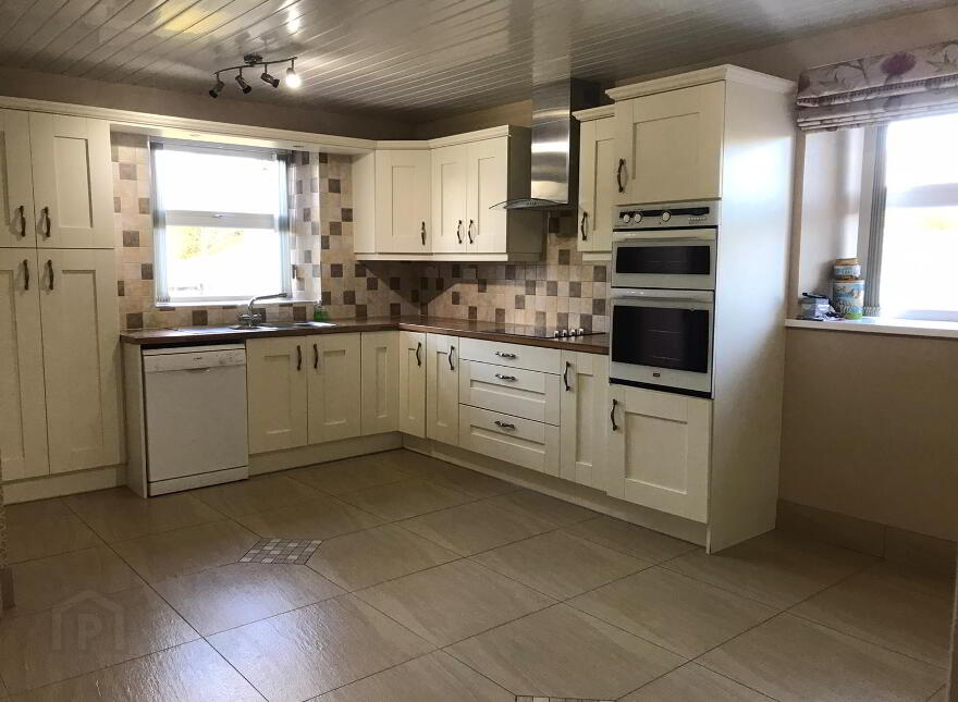 37 Annaghilla Road, Augher, BT77 0BR