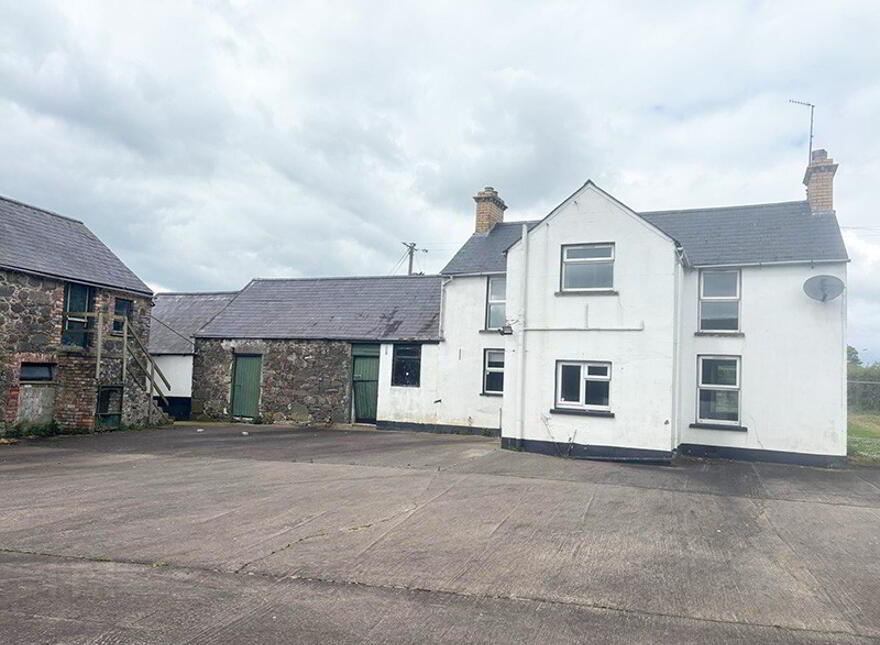56 Ballycrune Road, Hillsborough, BT26 6NH