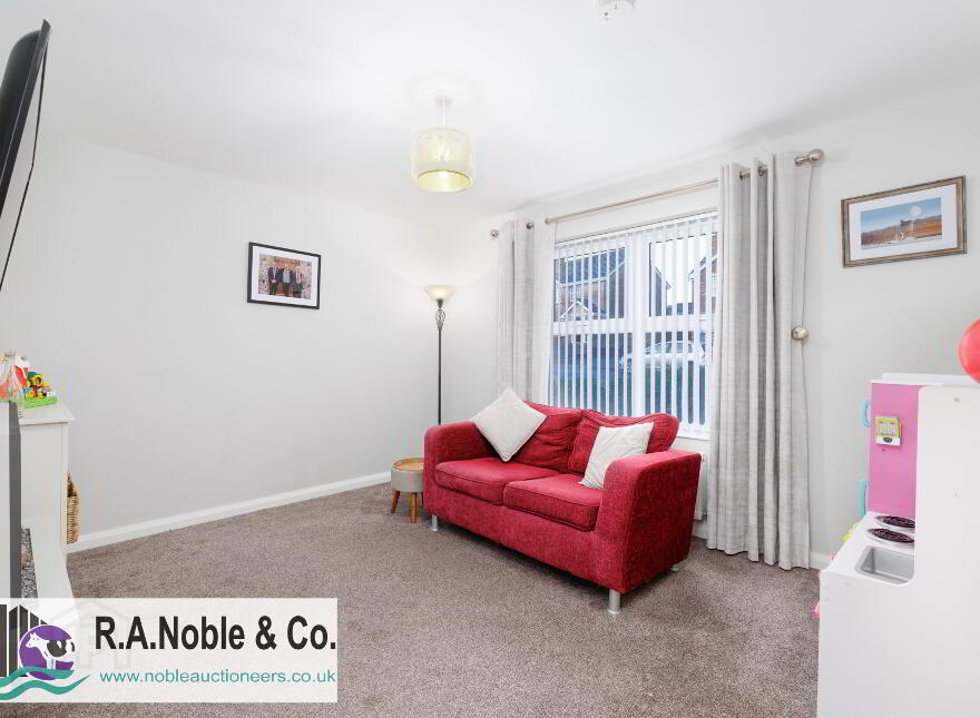 25 The Olde Fairways Cresent, Fivemiletown, BT75 0TG