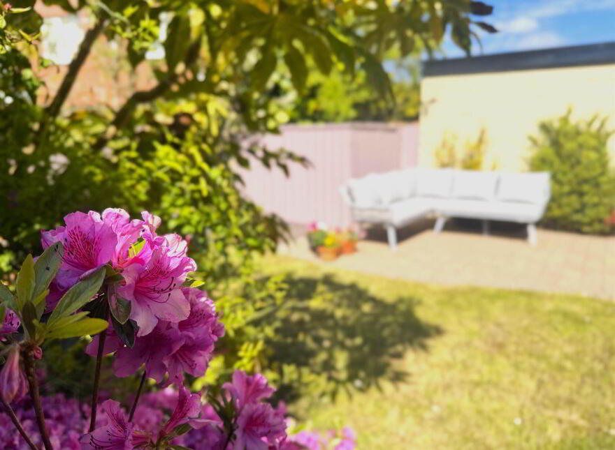 40 Loopland Drive, Cregagh, Belfast, BT6 9DX