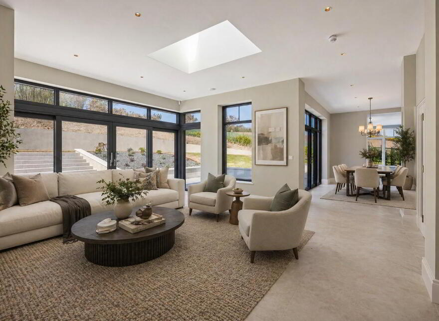 Lisnarede House, 170c Warren Road, Donaghadee, BT21 0PJ